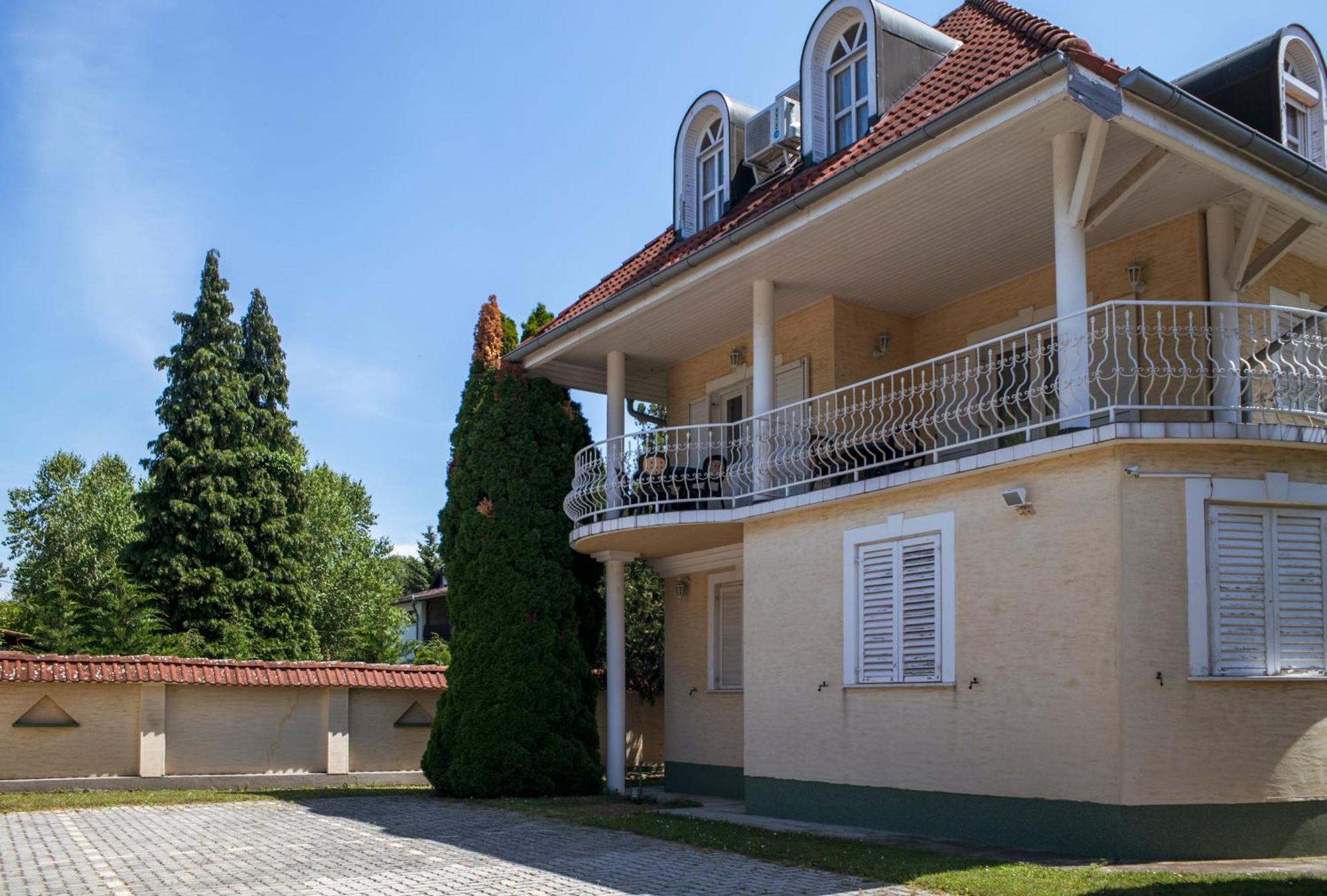 Bella Villa Apartmanhaz Замарди Экстерьер фото